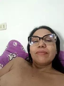 Maria20Fer from StripChat is Freechat
