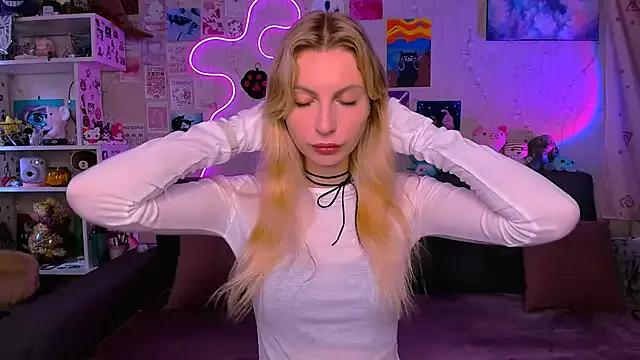 Maria_Hunt from StripChat is Freechat