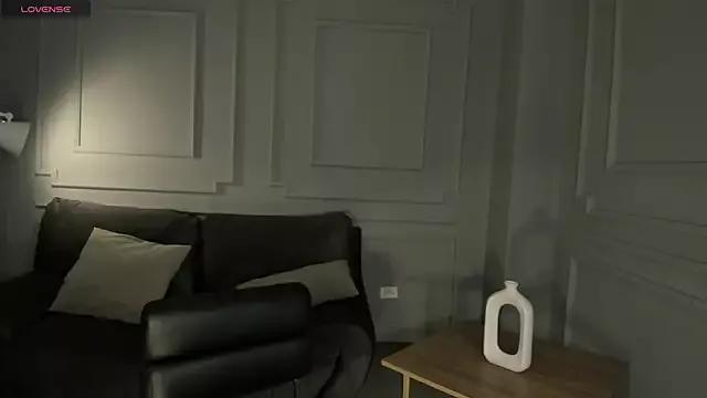 Girls: discover live performances with matured cam models, from teasing to fixations, in a variety of stunning live sex cams.