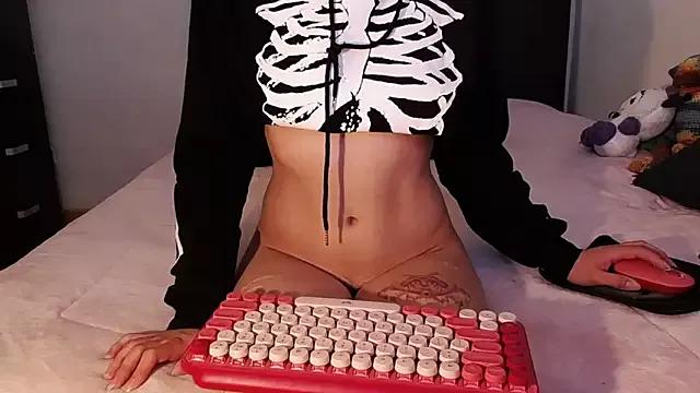 Girls: discover live performances with matured cam models, from teasing to fixations, in a variety of stunning live sex cams.