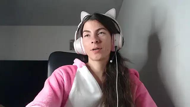 Girls: discover live performances with matured cam models, from teasing to fixations, in a variety of stunning live sex cams.