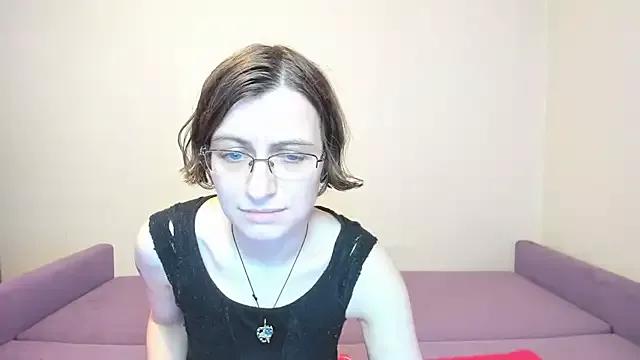 Girls: discover live performances with matured cam models, from teasing to fixations, in a variety of stunning live sex cams.