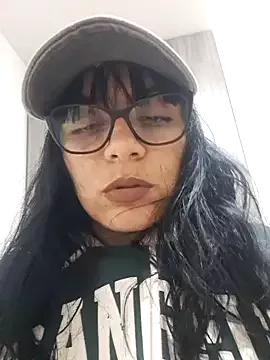 MaritaGlows from StripChat is Freechat