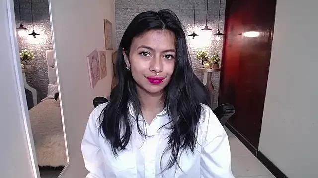 marrtinna from StripChat