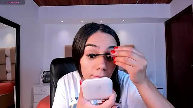 martina_mancini from StripChat is Freechat