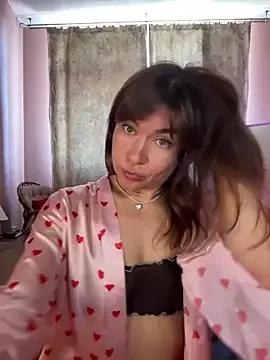 Mary_Kiitty from StripChat is Freechat