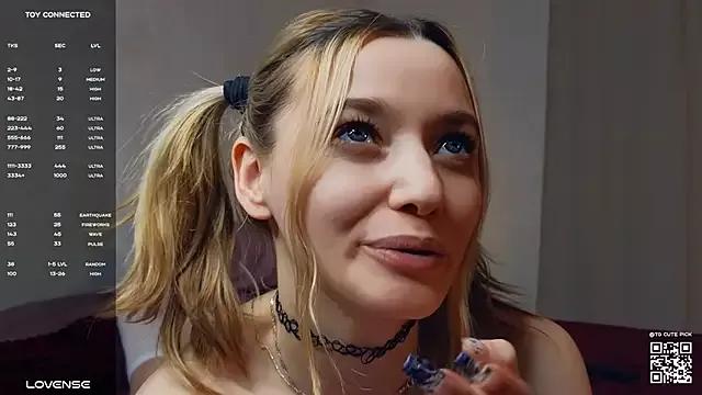 Girls: discover live performances with matured cam models, from teasing to fixations, in a variety of stunning live sex cams.