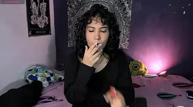 Girls: discover live performances with matured cam models, from teasing to fixations, in a variety of stunning live sex cams.