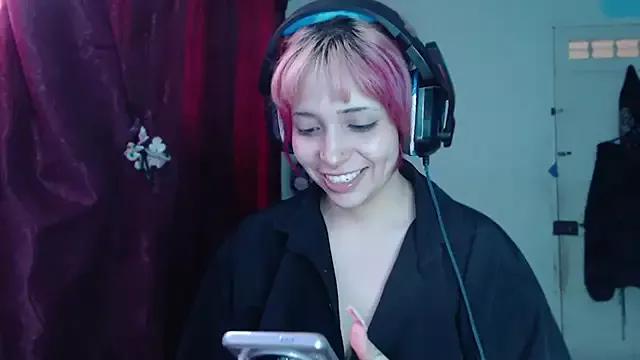 MaryJannes from StripChat is Freechat