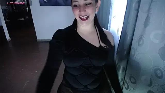 Girls: discover live performances with matured cam models, from teasing to fixations, in a variety of stunning live sex cams.