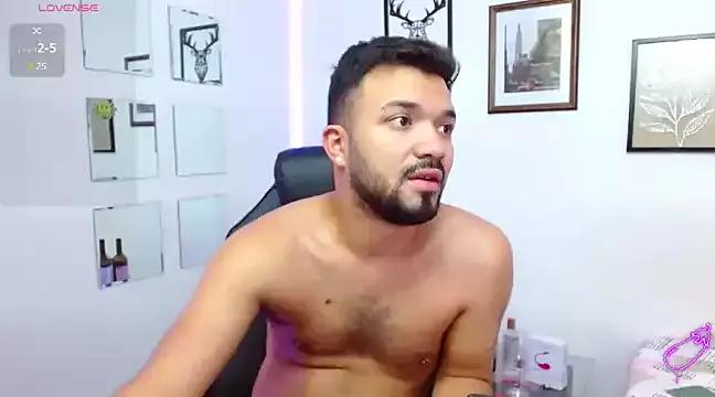 Girls: discover live performances with matured cam models, from teasing to fixations, in a variety of stunning live sex cams.