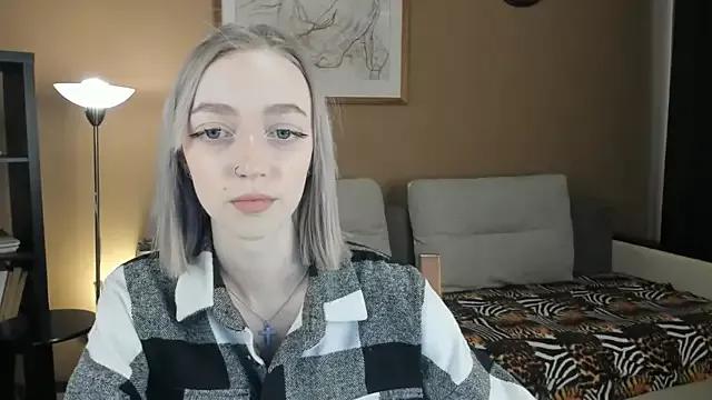 Girls: discover live performances with matured cam models, from teasing to fixations, in a variety of stunning live sex cams.