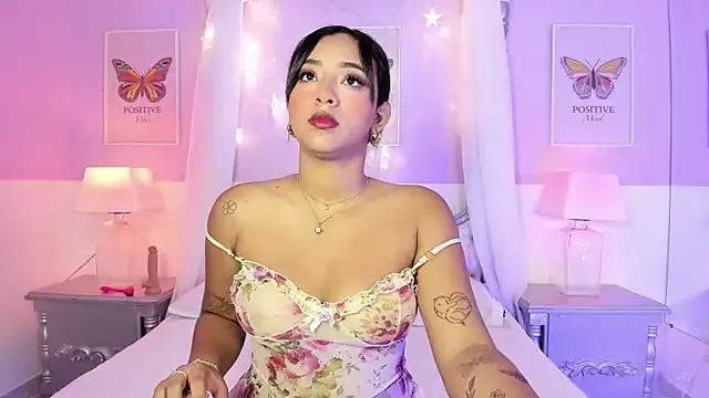 Girls: discover live performances with matured cam models, from teasing to fixations, in a variety of stunning live sex cams.