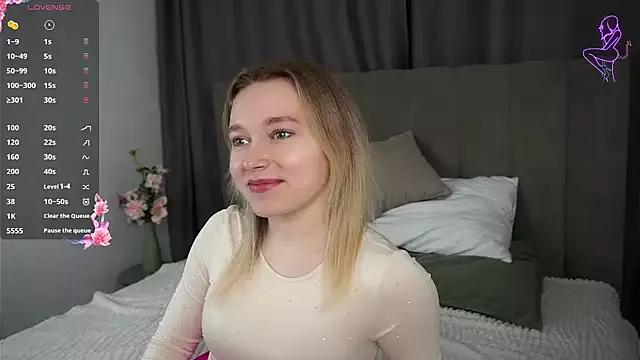 Girls: discover live performances with matured cam models, from teasing to fixations, in a variety of stunning live sex cams.