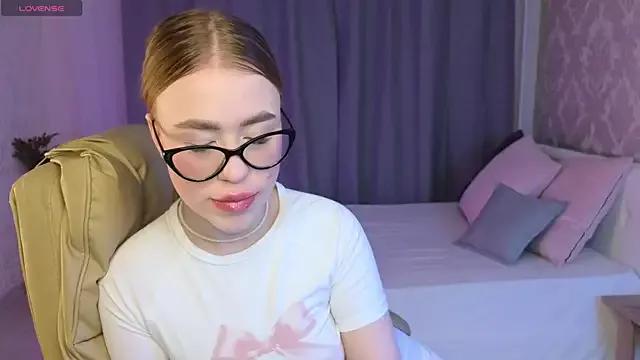 maya_lolly from StripChat