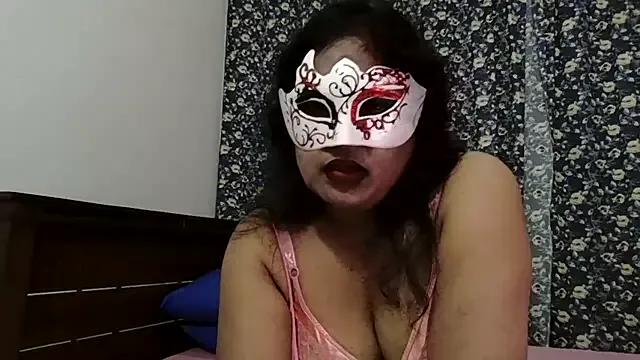 Maya_QueenSL from StripChat is Freechat