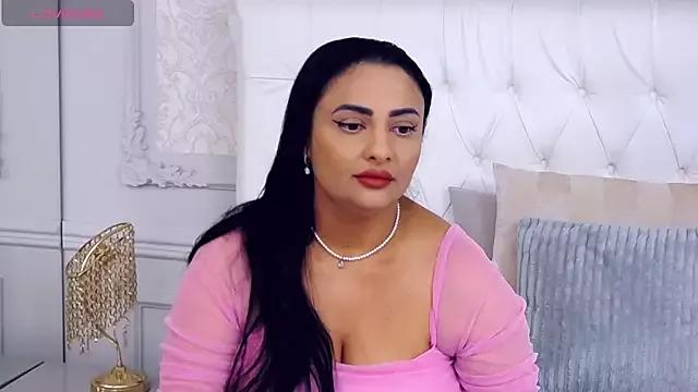 MayaJansen from StripChat is Freechat