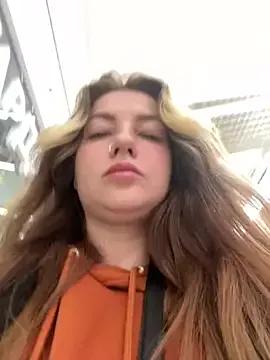 Girls: discover live performances with matured cam models, from teasing to fixations, in a variety of stunning live sex cams.