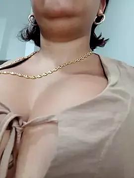 Girls: discover live performances with matured cam models, from teasing to fixations, in a variety of stunning live sex cams.