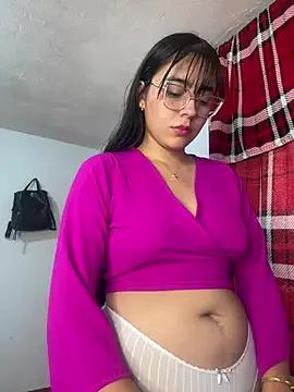 Girls: discover live performances with matured cam models, from teasing to fixations, in a variety of stunning live sex cams.