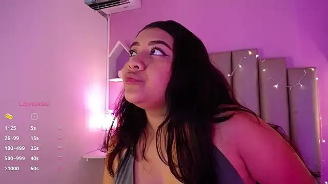 Girls: discover live performances with matured cam models, from teasing to fixations, in a variety of stunning live sex cams.
