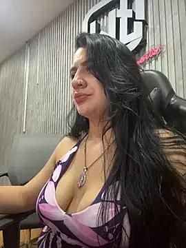 megvibes from StripChat is Freechat