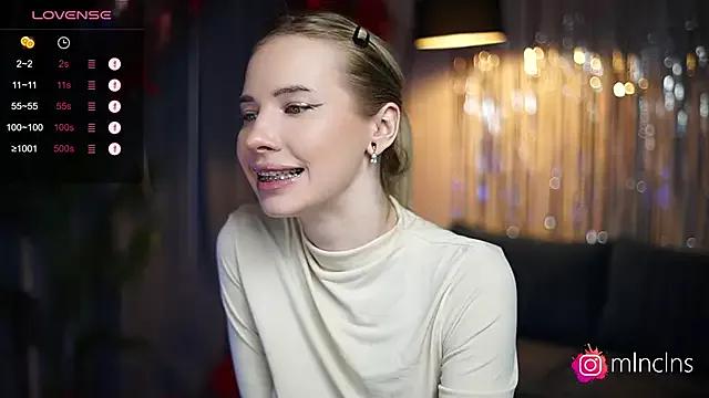 Girls: discover live performances with matured cam models, from teasing to fixations, in a variety of stunning live sex cams.