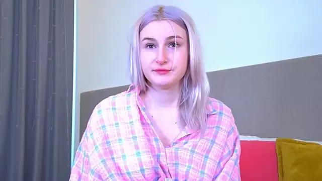 MelaniMoore from StripChat is Freechat