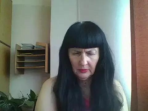 MelanyBanks from StripChat is Freechat