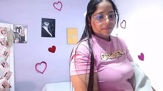 Girls: discover live performances with matured cam models, from teasing to fixations, in a variety of stunning live sex cams.