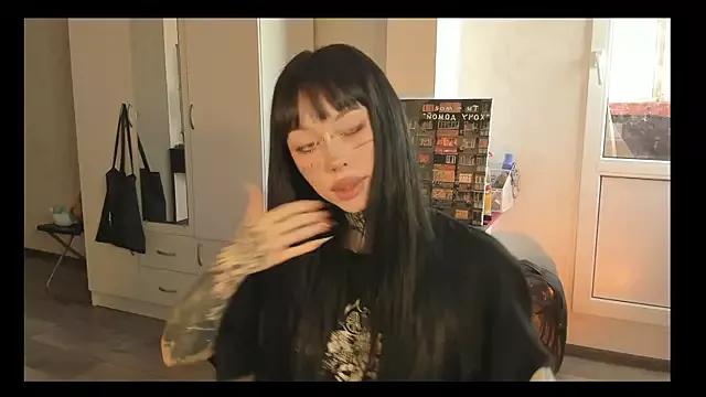 Girls: discover live performances with matured cam models, from teasing to fixations, in a variety of stunning live sex cams.