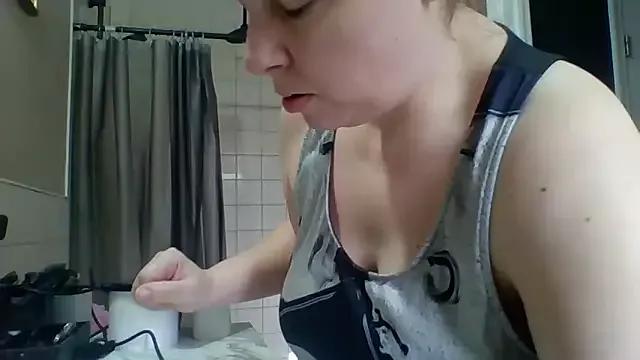 Melissamarcosx4 from StripChat is Freechat