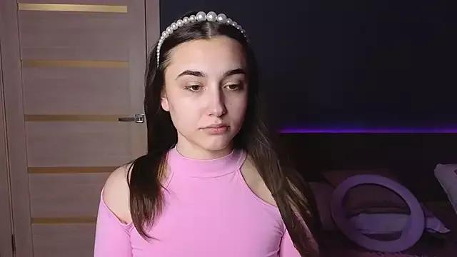 MelissaPristine from StripChat is Freechat