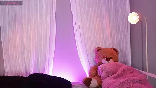 Melodyy_pink from StripChat is Freechat