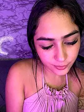 MennaLee from StripChat