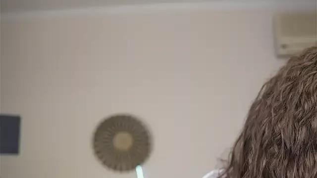 MerylAmber from StripChat is Freechat