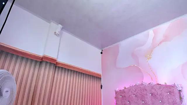 Mia__Brown__ from StripChat is Freechat