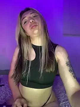 Girls: discover live performances with matured cam models, from teasing to fixations, in a variety of stunning live sex cams.