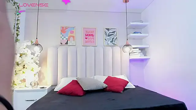 Mia_Bailey_