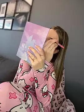 Mia_Ethan from StripChat is Freechat