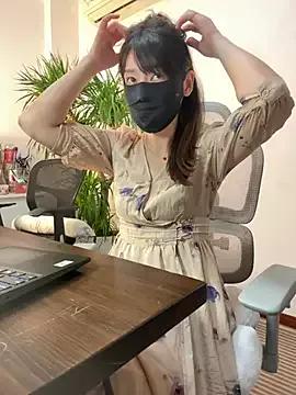 Mia_lulu from StripChat is Freechat