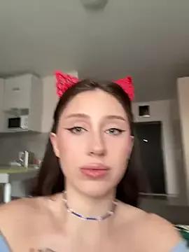 MiaaLoveeee from StripChat