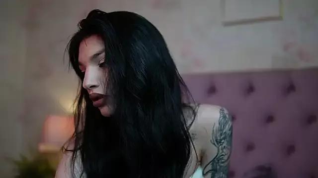 MiamiCandy from StripChat