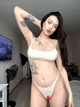 MiaMorisonn from StripChat