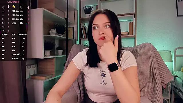 Girls: discover live performances with matured cam models, from teasing to fixations, in a variety of stunning live sex cams.