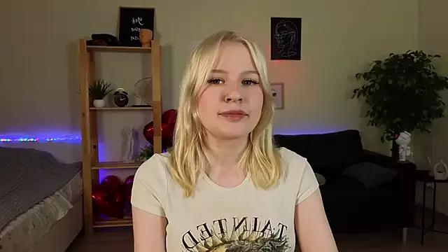 Girls: discover live performances with matured cam models, from teasing to fixations, in a variety of stunning live sex cams.