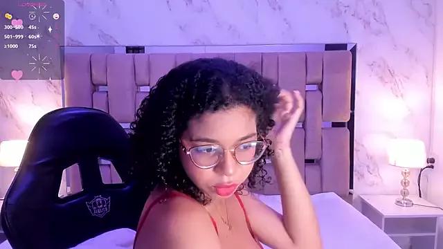 Girls: discover live performances with matured cam models, from teasing to fixations, in a variety of stunning live sex cams.
