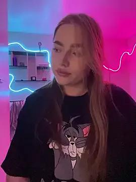Girls: discover live performances with matured cam models, from teasing to fixations, in a variety of stunning live sex cams.