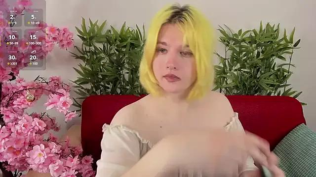 Girls: discover live performances with matured cam models, from teasing to fixations, in a variety of stunning live sex cams.
