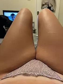 Milf-Maya36XX from StripChat is Freechat